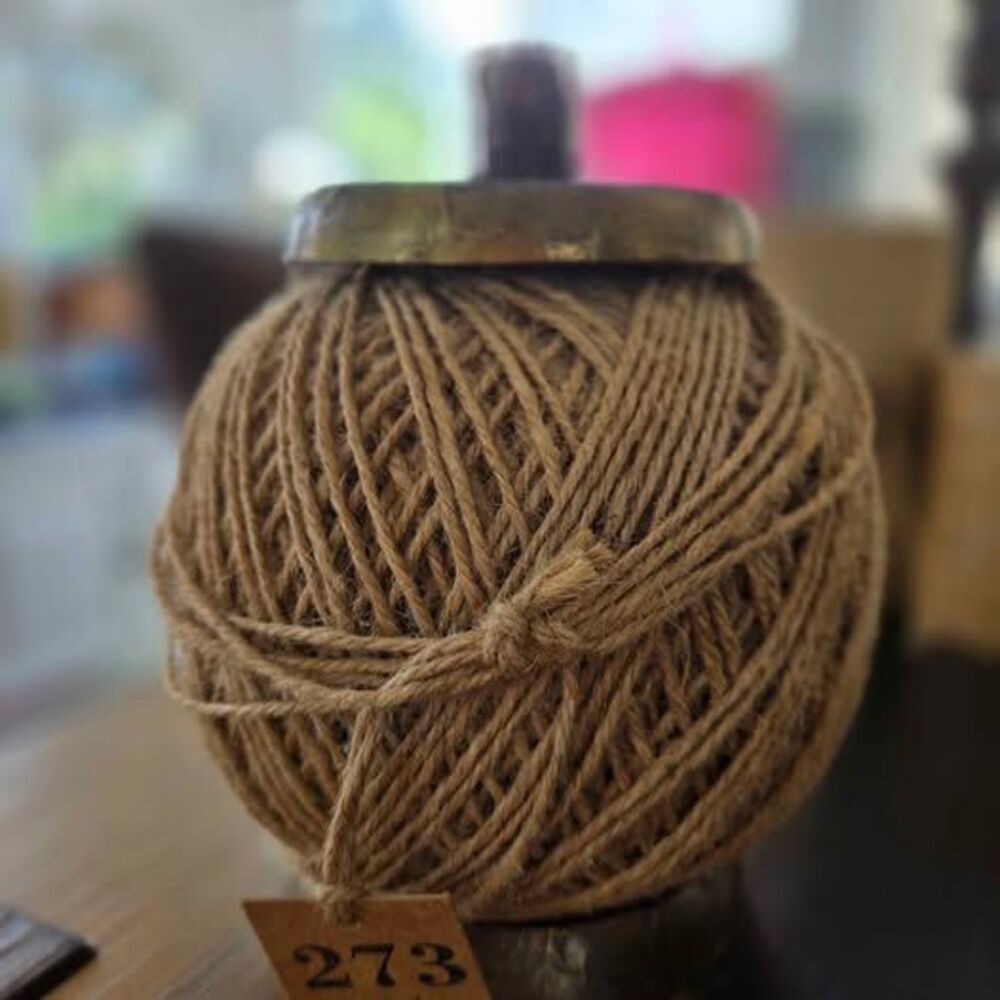 Made in India Jumbo Spool Tan Brown Twine String 273 yards on Wood Spool New